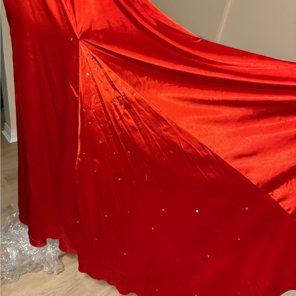 Prom / Formal Gown - Picture 8 of 11